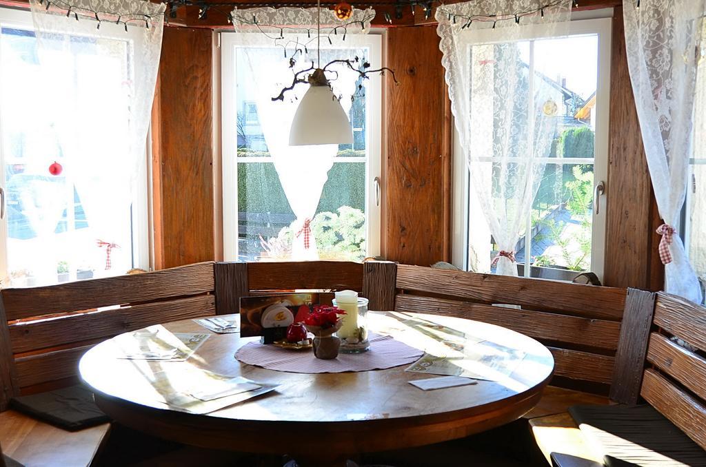 Hotel "Cafe Verkehrt" - Wellcome Motorbiker, Berufsleute Und Reisende Im Schwarzwald Oberhof  Dış mekan fotoğraf