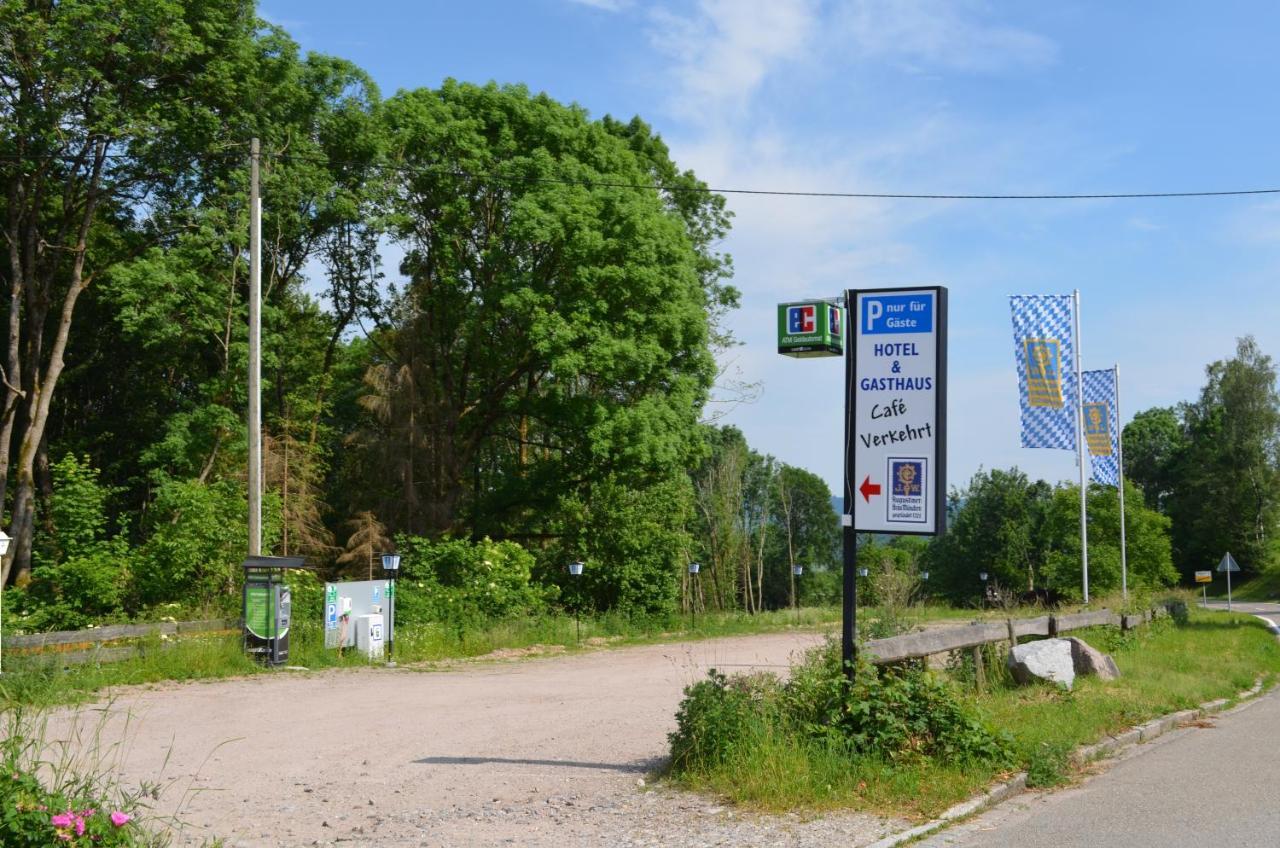 Hotel "Cafe Verkehrt" - Wellcome Motorbiker, Berufsleute Und Reisende Im Schwarzwald Oberhof  Dış mekan fotoğraf